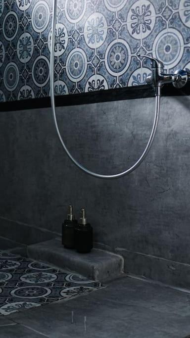 Sahara Studio With Shared Bathroom In City Centre Bratislava Exterior photo