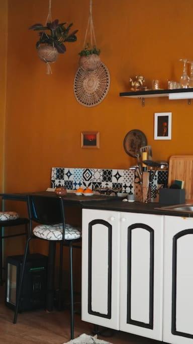 Sahara Studio With Shared Bathroom In City Centre Bratislava Exterior photo