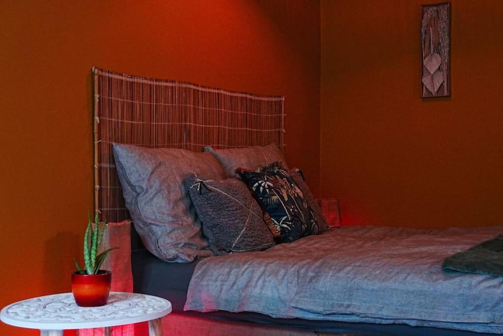 Sahara Studio With Shared Bathroom In City Centre Bratislava Exterior photo